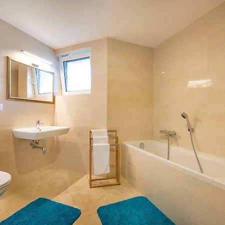 Konukevi Bellevue Wellness 4*